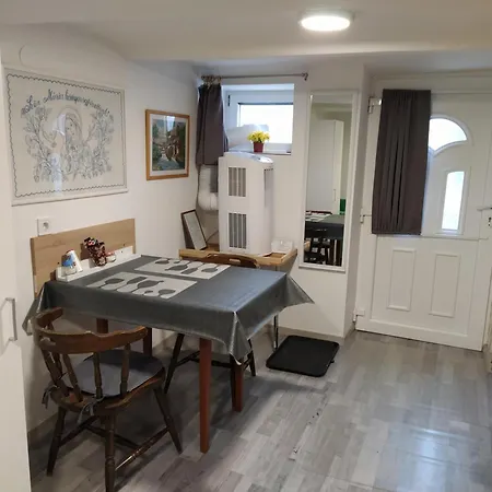 Agapé Mini Stúdió * Balatonalmádi