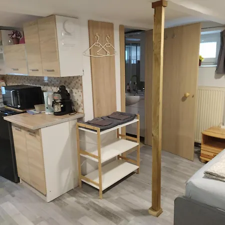 Agape Mini アパート Balatonalmádi